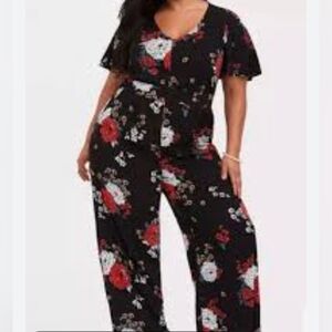 TORRID Black Floral Wide Leg Jumpsuit / Romper 5X Beautiful !!